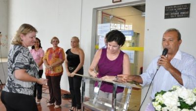 15867-prefeita-da-posse-a-40-novos-servidores-da-educacao