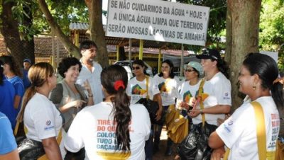 16194-prefeita-participa-de-acao-ambiental-alusiva-ao-dia-da-agua
