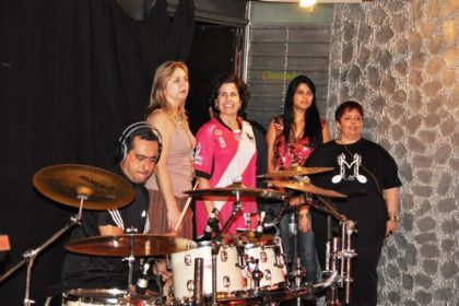 16315-lagoa-show-e-atracao-das-tardes-de-domingo-para-a-populacao