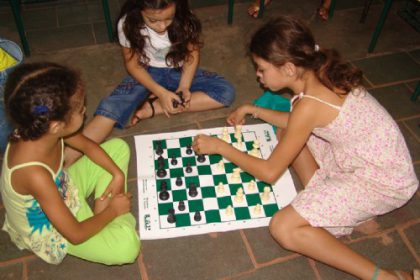 1634-comunidade-na-escola-promove-integracao