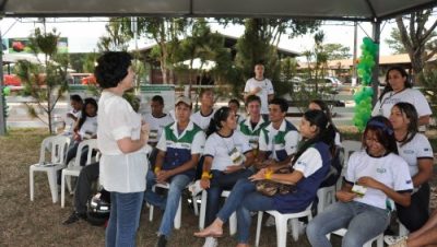 16345-prefeita-prestigia-ultimo-dia-da-feira-tres-lagoas-florestal