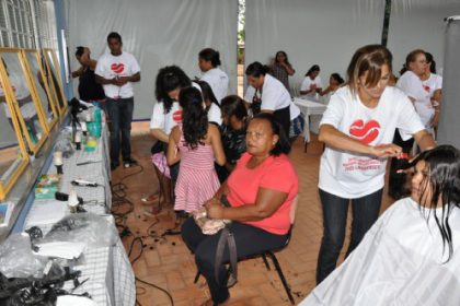 16427-prefeitura-destina-profissionais-para-atender-populacao-na-acao-global