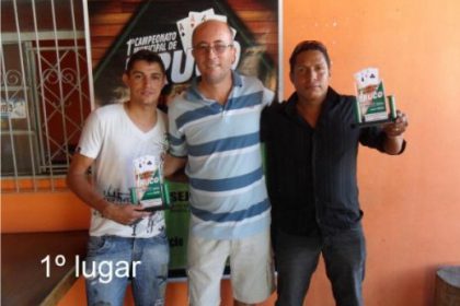 16718-mais-uma-etapa-classifica-quatro-duplas-para-a-final-do-campeonato-de-truco