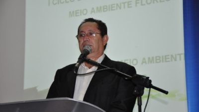 16728-secretario-participa-da-abertura-do-ciclo-de-palestras-sobre-meio-ambiente