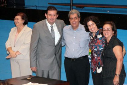 16743-prefeita-marcia-moura-participa-da-assinatura-de-r-397-mil-em-emendas-para-tres-lagoas