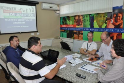 16800-conselheiros-de-juventude-apresentam-relatorio-semestral-de-atividades