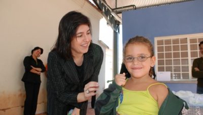 1695-oculos-sao-entregues-pela-assistencia-social