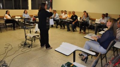 17148-administracao-municipal-e-escolagov-encerram-curso-de-oratoria