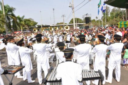 17312-populacao-prestigia-desfile-civico-de-7-de-setembro