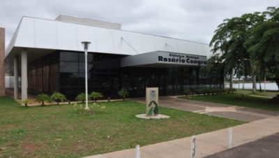 17419-biblioteca-municipal-recebe-contacao-de-historias