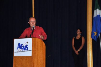 17434-encontro-destaca-importancia-do-profissional-de-educacao-fisica