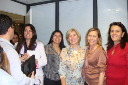 17473-diretora-de-habitacao-participa-de-reuniao-em-brasilia