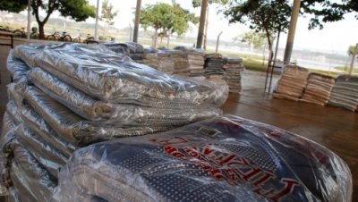 1813-industria-ajuda-a-aquecer-o-inverno-da-populacao-carente