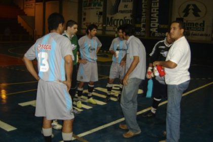 1829-agrocentro-e-cec-world-sports-vao-decidir-titulo-do-municipal-de-futsal