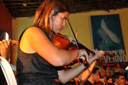 18844-apresentacao-orquestra-sinfonica-durante-festival-de-inverno