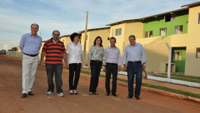 19349-visita-ao-conjunto-habitacional