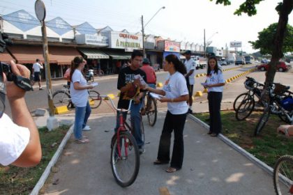 1988-campanha-semana-no-transito-destaca-a-ciclovia