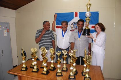 1995-melhor-idade-traz-trofeus-da-2-olimpiada-para-tres-lagoas