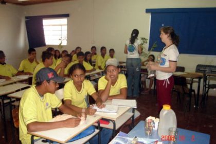 2017-guardioes-projeto-nascente-realiza-palestra-sobre-reflorestamento