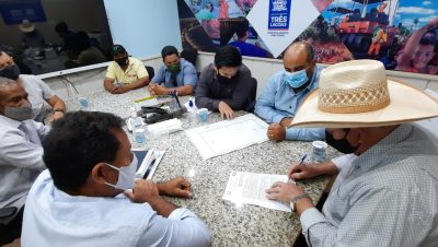 Reunião assinatura termo de obra Campo Jardim Novo Alvorada