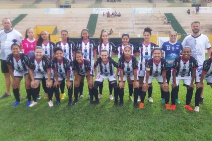 time feminino comercial