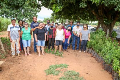 entrega mudas frutiferas pontal do faia (1)