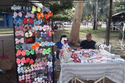 Feira Natalina ACLAMS