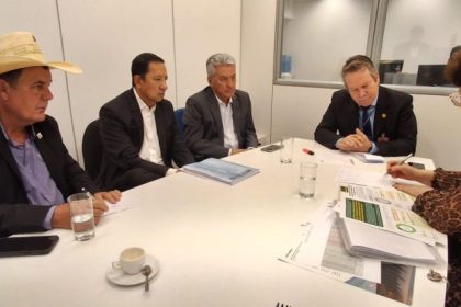 Reunião com senadores em Brasília (4)