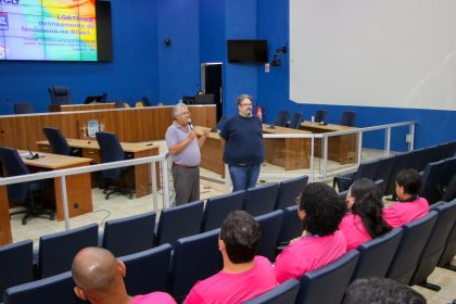 CAPACITACAO-LGBT-NA-CAMARA-04-10-12