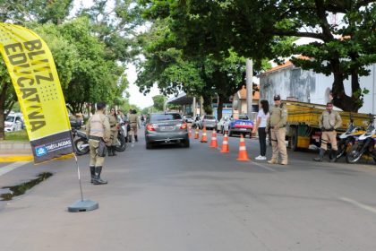 BLITZ-EDUCATIVA-TRANSITO-19-12-12