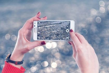 smartphone-2354157_640