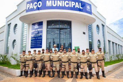 AGENTES DO TRANSITO 12-04 (2)