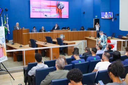AUDIENCIA-PUBLICA-CIGARRO-ELETRICO-26-06-1