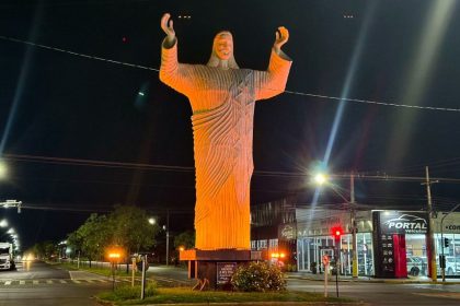 CRISTO LARANJA 13-04 (2)