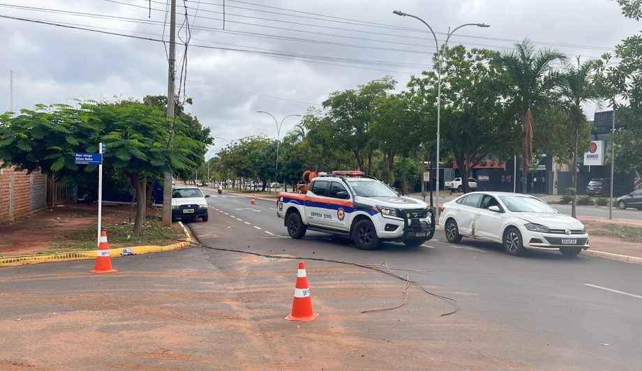 Defesa Civil garante área segura após acidente com cabos de energia na Avenida Rosário Congro