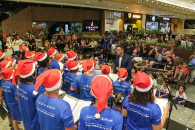 APRESENTA&Ccedil;&Atilde;O CORAL CRASE LATA (7)