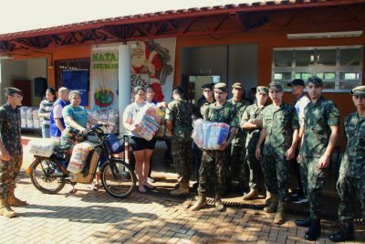 ENTREGA_CESTA_NATAL_SOLID&Aacute;RIO (13)