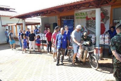 ENTREGA_CESTA_NATAL_SOLID&Aacute;RIO (16)