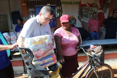 ENTREGA_CESTA_NATAL_SOLID&Aacute;RIO (24)