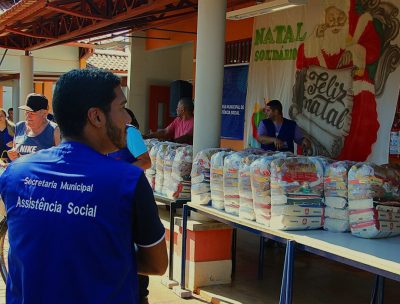 ENTREGA_CESTA_NATAL_SOLID&Aacute;RIO (3)