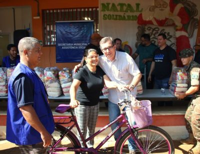 ENTREGA_CESTA_NATAL_SOLID&Aacute;RIO (35)
