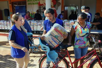 ENTREGA_CESTA_NATAL_SOLID&Aacute;RIO (4)