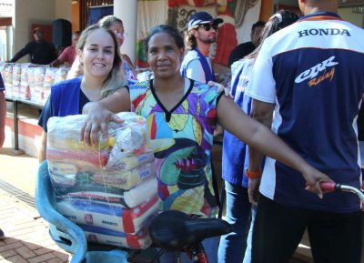 ENTREGA_CESTA_NATAL_SOLID&Aacute;RIO (5)