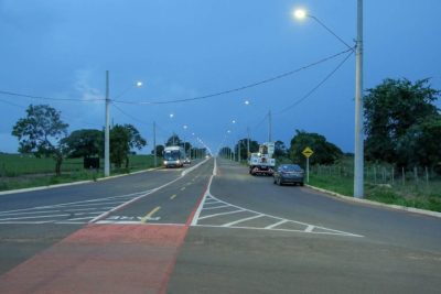 Inaugura&ccedil;&atilde;o ilumina&ccedil;&atilde;o Jamil Jorge Salom&atilde;o (10)
