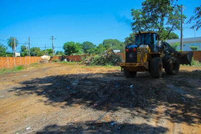AÇÃO DE LIMPEZA - Área adjancente ao CENTRO POP (67)
