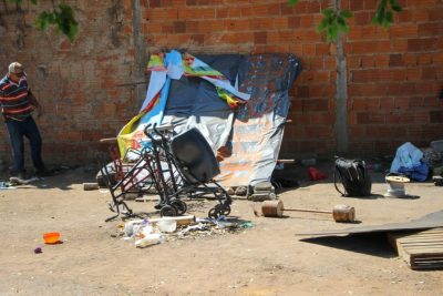 AÇÃO DE LIMPEZA - Área adjancente ao CENTRO POP (69)