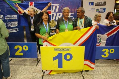 JOGOS E PREMIA&Ccedil;&Atilde;O MELHOR IDADE 21-05 (172)