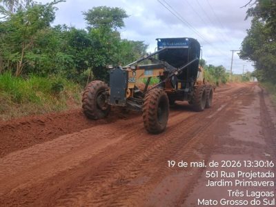 Patrolamento e retirada de areia em &aacute;rea rancheira no acesso a Metalfrio (depois do Vilage do Lago