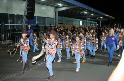 DESFILE CIVICO 18-06 (169)