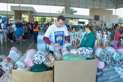 ENTREGA AGASALHOS 26-06 (54)
